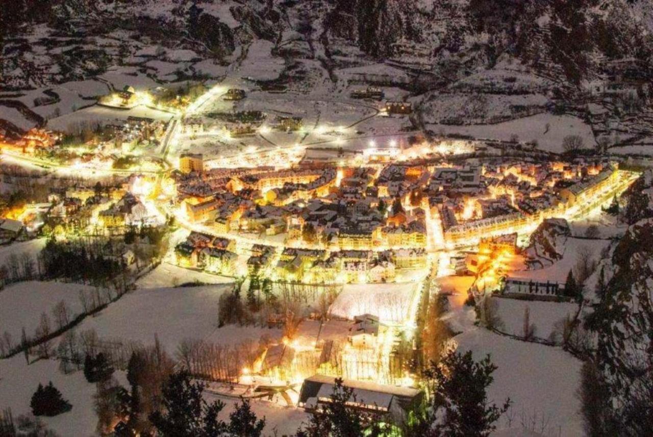 Ballbenas Benasque Kültér fotó